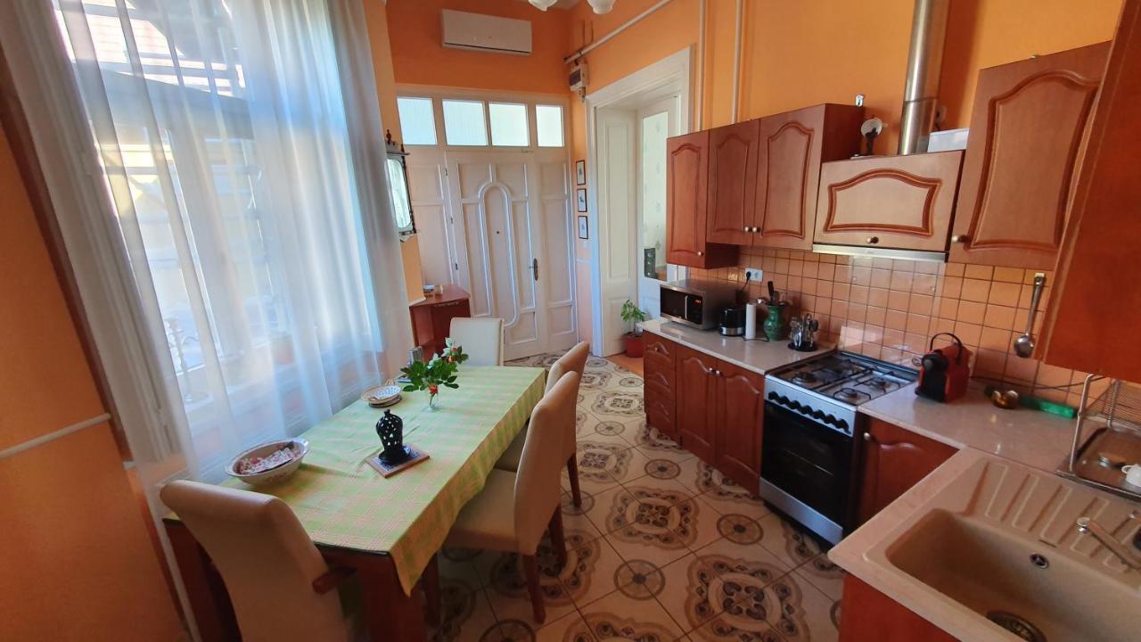 Апартаменты Casa Tajola Кечкемет Экстерьер фото
