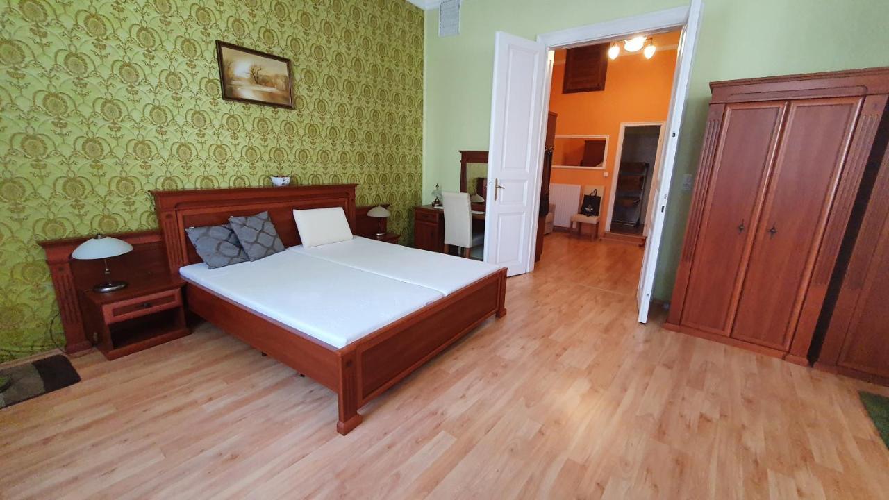 Апартаменты Casa Tajola Кечкемет Экстерьер фото